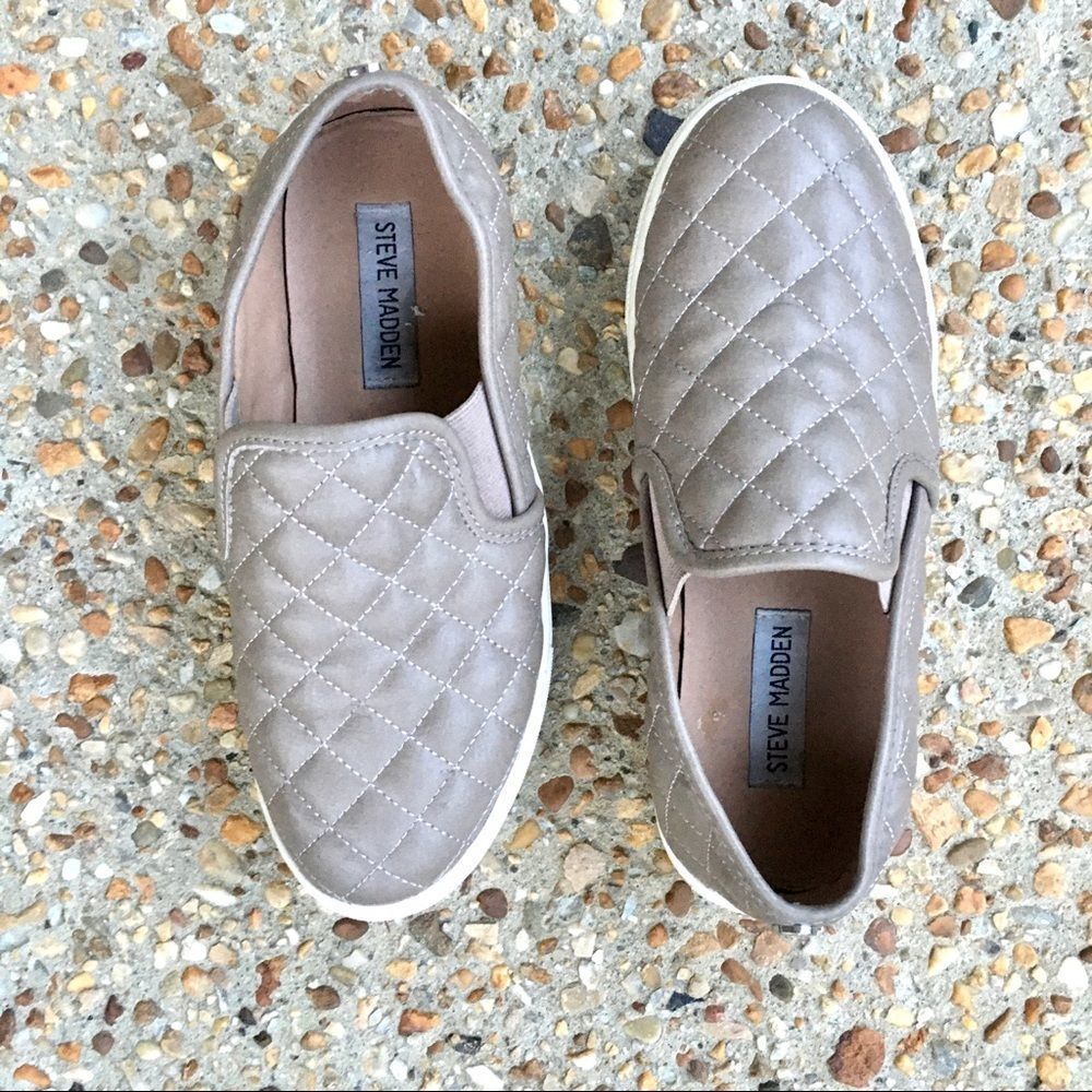Steve Madden Quilted Taupe Ecentrcq Slip On Shoes Size 6